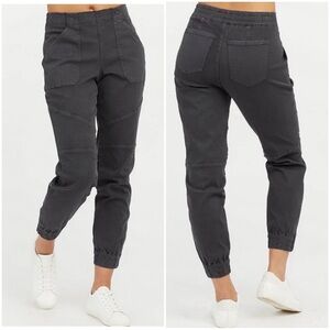 SPANX Women’s Size M Washed Black Stretch Twill Cargo Jogger Pant Ankle Zipper
